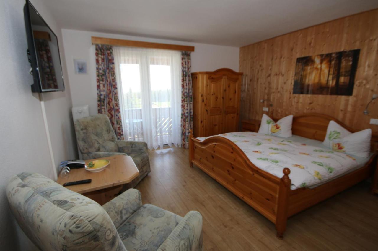 Hotel Charlott Eisenbach  Exteriér fotografie